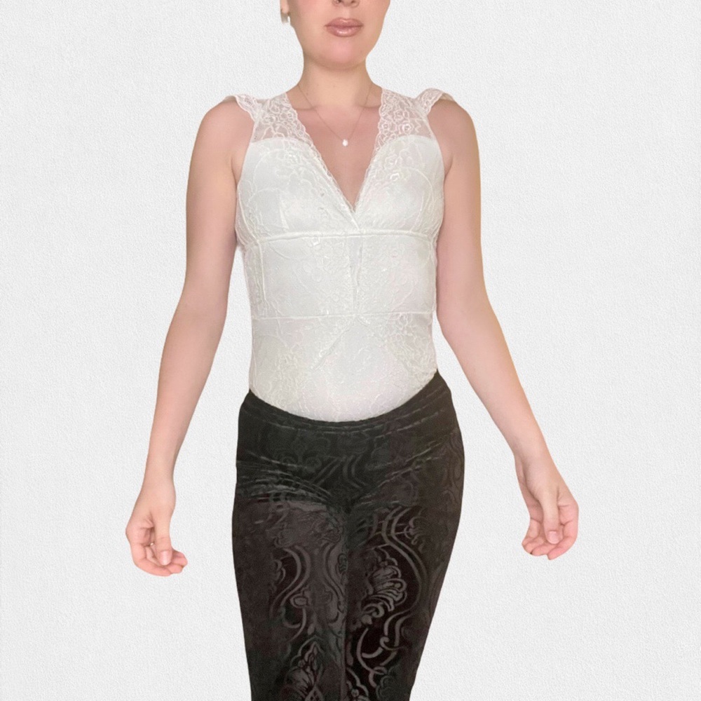 White lace mesh flutter sleeve bodysuit
